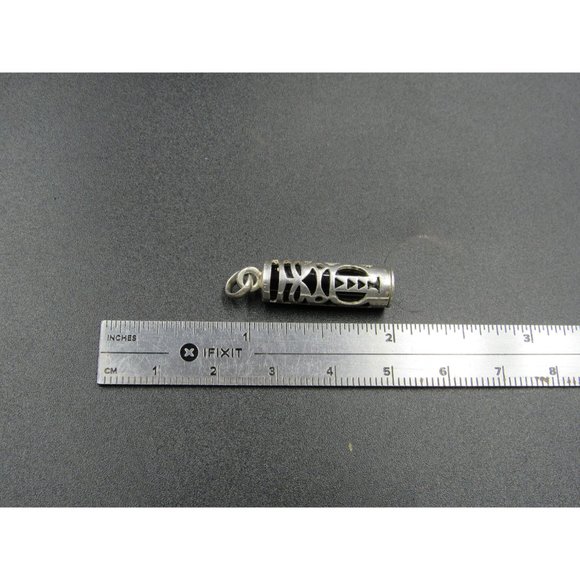 Sterling Silver Unique Pattern Cylinder Of Onyx Stone Pendant - Picture 6 of 7